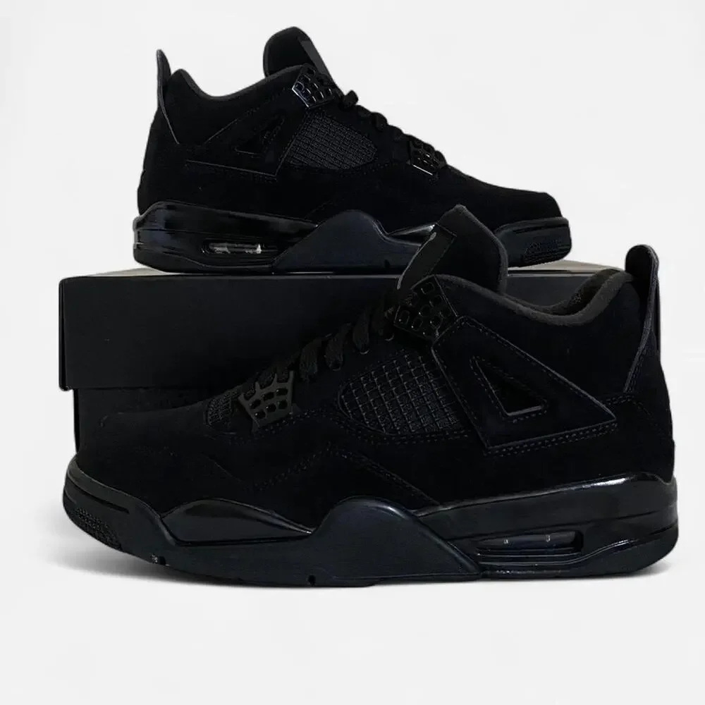 Air jordan 4 retro black cat - size 9 M / 10.5 W US